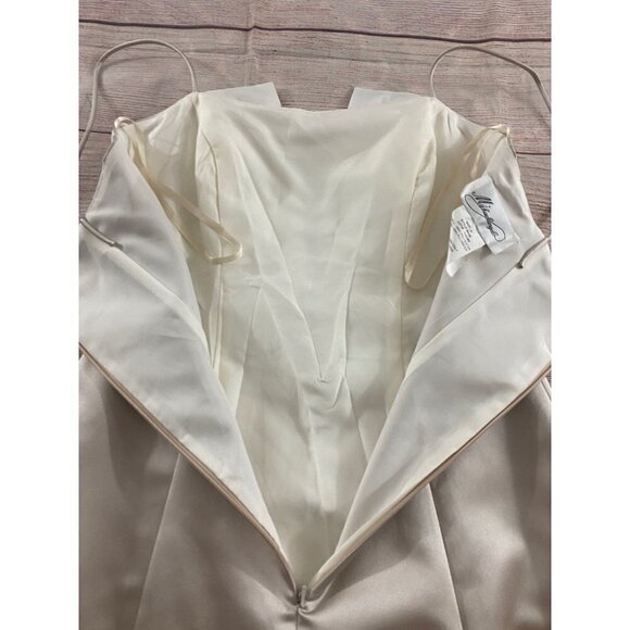 Michaelangelo A Line Wedding Gown No Train - 6 - Picture 13 of 14